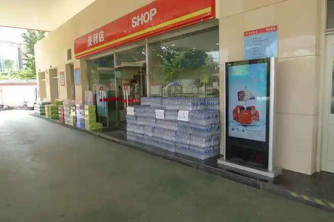 户外广告-城区五环内中石油星级加油站广告位