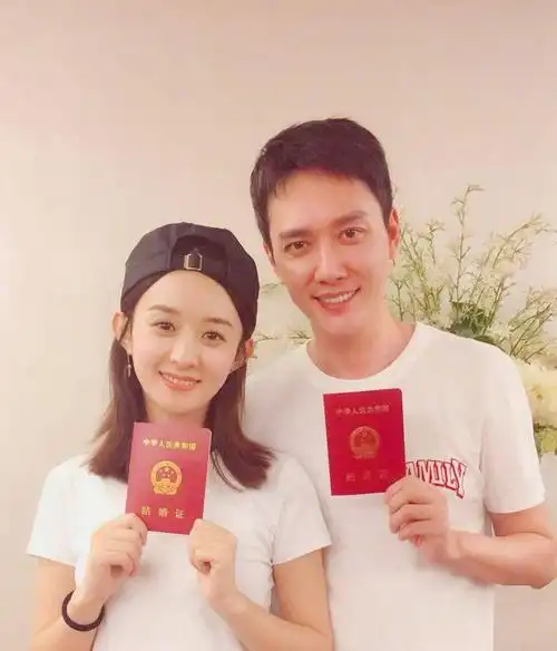 赵丽颖冯绍峰领证现场曝光回顾两人恋爱细节被拍那么多次都没承认