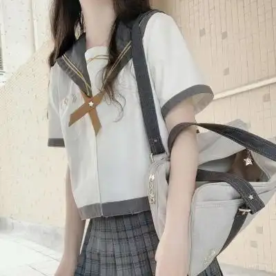 小清新部位jk制服女生头像 念七