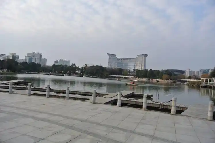 温岭锦屏公园,东辉公园