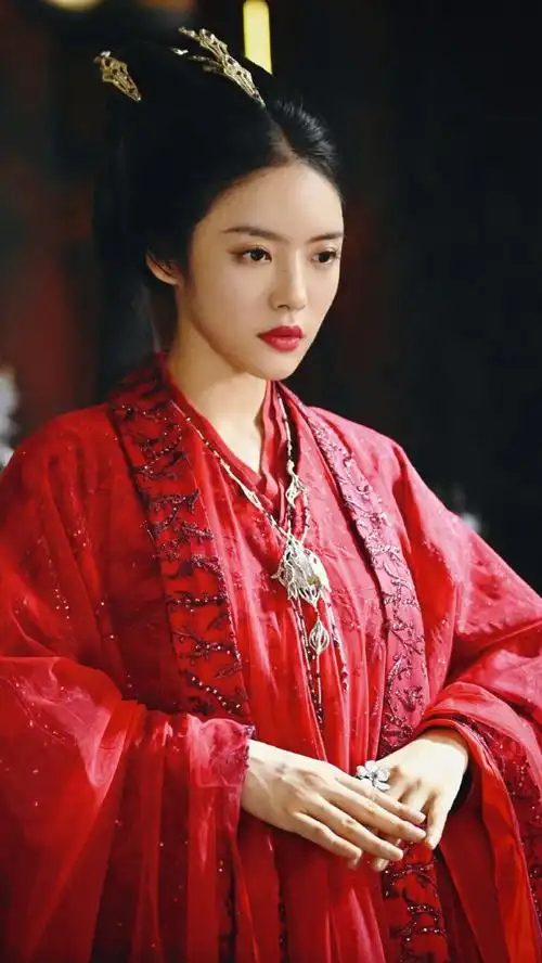 玲珑银妆蔡文静