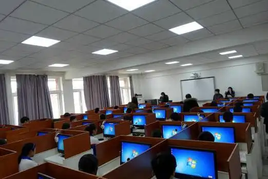 中考英语听说考试考场说明