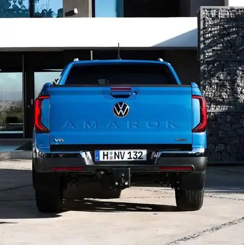大众amarok皮卡发布,采用福特平台,南非生产全球销售!