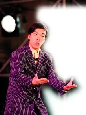 杨建伟:"南普小品"要顶住压力(图)