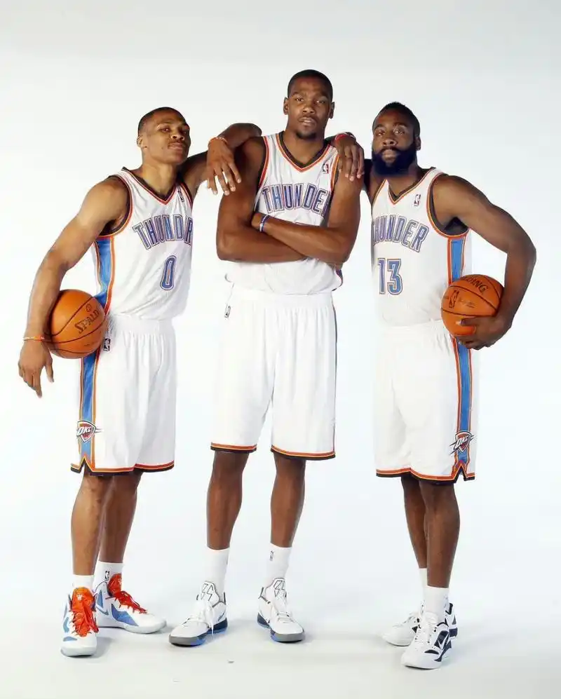 雷霆三少:杜兰特 威少 哈登