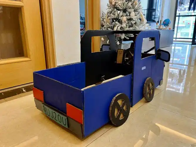 幼儿园手工纸箱汽车diy07