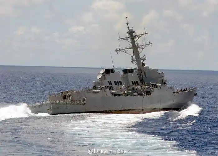 阿利·伯克级 a target="_blank" href="/item/驱逐舰">驱逐舰 /a>