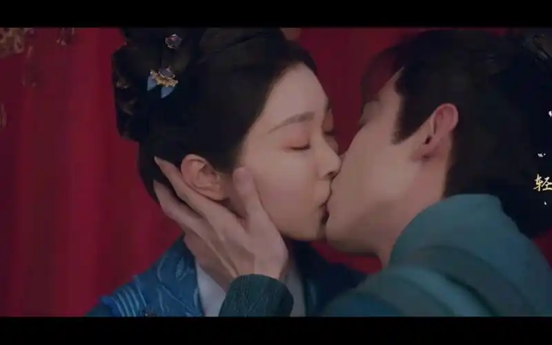 白敬亭宋轶吻戏好上头