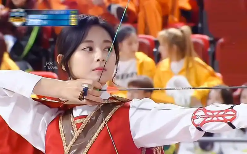 周子瑜射箭子戈拉斯的传说周子瑜偶像运动会全cut