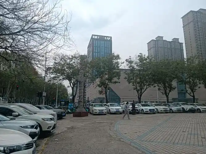 【15图】行业无限制适合经营各行业,长期租优先,洛阳西工周王城广场