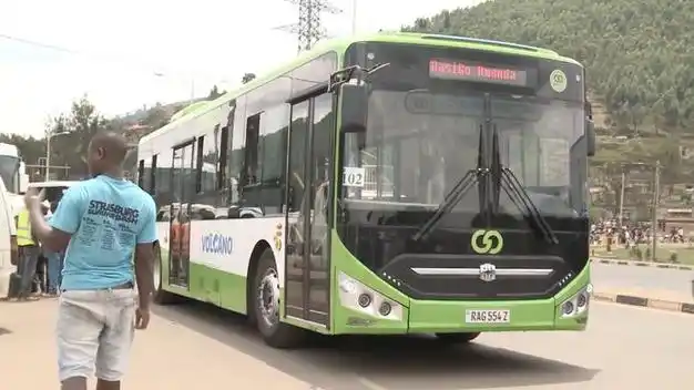 中国电动公交助力卢旺达推广绿色出行