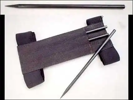 用一支笔做暗器飞爪