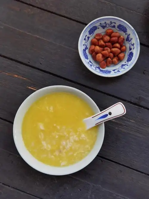 早餐丨肉松蛋花粥