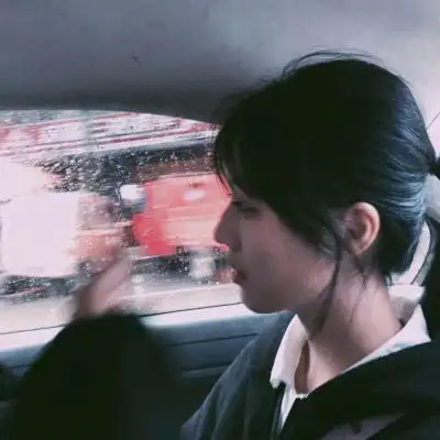 唯美女生头像忧伤侧脸其实侧颜才是最美的