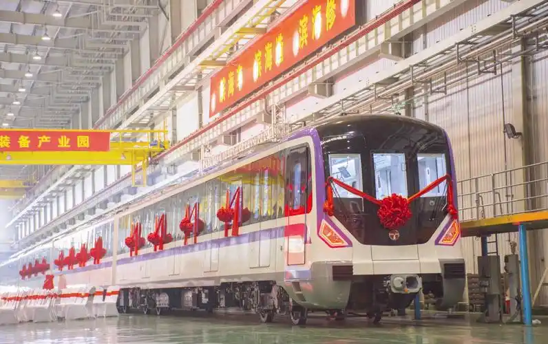 滨海新区首列本地化制造地铁车辆下线!_北京日报app北京号