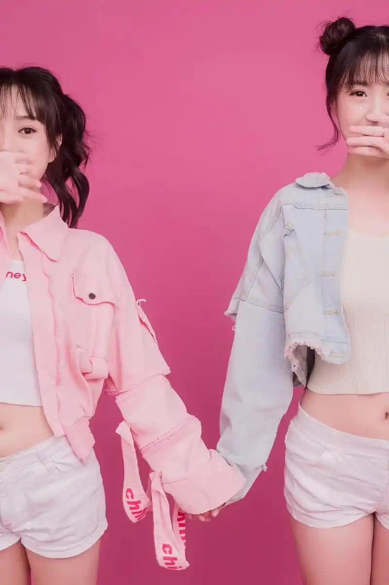 客片分享 #闺蜜写真 #姐妹93 #陪你可可爱爱 #闺蜜照 - 抖音