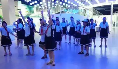 《下白雨》《最好的未来》演出学校:鹿邑县贾滩镇中心学校帮扶高校