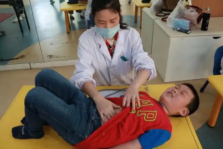 健康宝贝的身体检查之旅