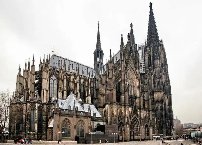 专题三吸血鬼历史探秘一哥特风格与乌佩里传说