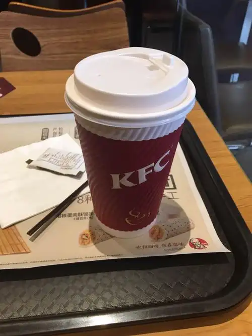 2022肯德基(彩云城店)美食餐厅,大杯拿铁,还不错,喜欢不加.