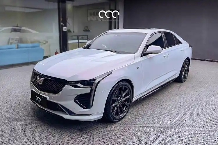 少女心爆棚凯迪拉克ct4漫彩钻石白变粉改色膜