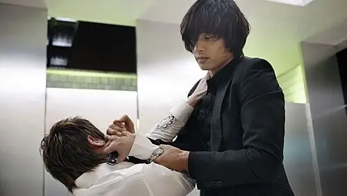 《孤胆特工》看点:元斌秀腹肌 用阳刚秒杀妖孽