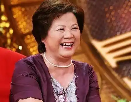上海居民为啥喜欢退休离开老娘舅节目的柏万青尊称她阿姨!