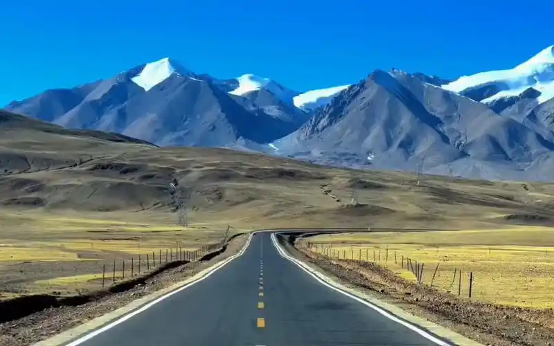 一首《我的楼兰》,带你领略318国道川藏线的美丽风光