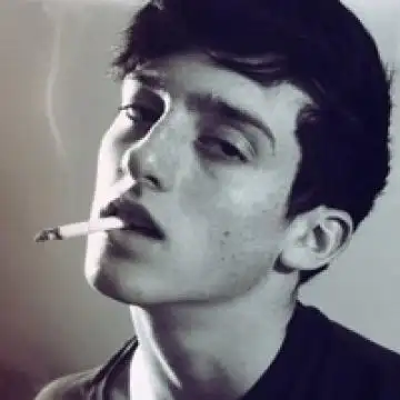 欧美吸烟男生的霸气,男生头像图片-回车桌面