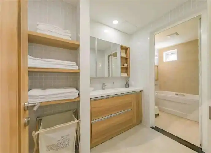 三分离式卫生间