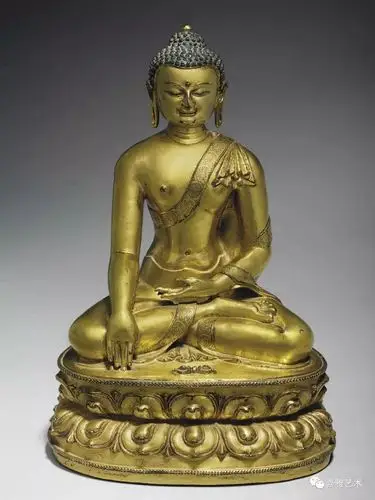 lot 302 铜鎏金阿閦佛像 西藏 15/16世纪 高23.