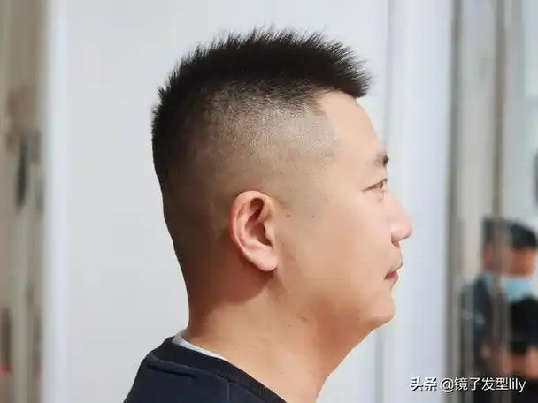 圆头发型图片男,圆头男生适合什么发型(最具人气男士发型来了)