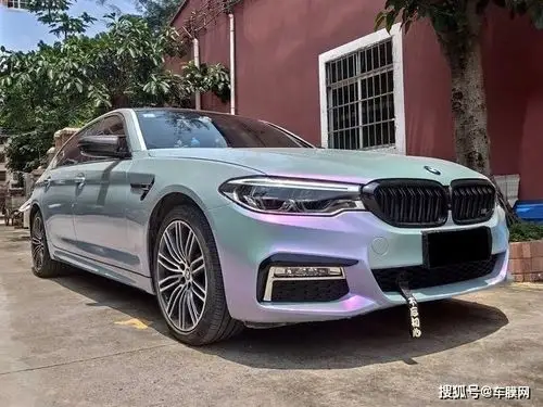 宝马5系 贵族尊享·双色糖果灰魅紫改色膜效果图