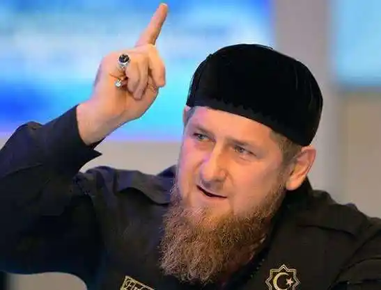 喊话泽连斯基给普京道歉车臣硬汉卡德罗夫如何成普京死忠