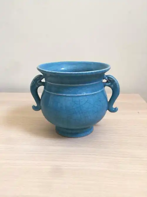 五代柴窑双龙尊