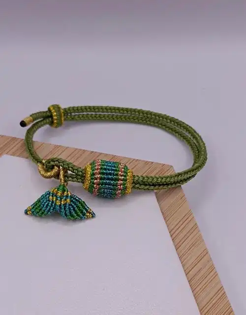 绿色鱼尾桶珠手绳适合各种手围