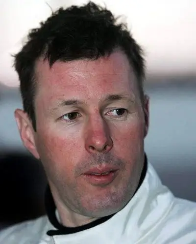 麦克雷坠机身亡调查报告公布 无照驾驶违反操作