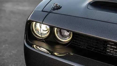 全碳黑武士道奇挑战者改装这样的美式肌肉车爱了吗