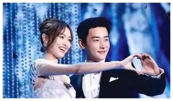 嫁给超级暖男罗晋40岁的唐嫣依然宛如少女原来这是她逆龄秘诀