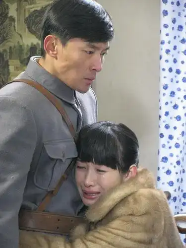 曹磊,秦海璐 《松花江上》剧照