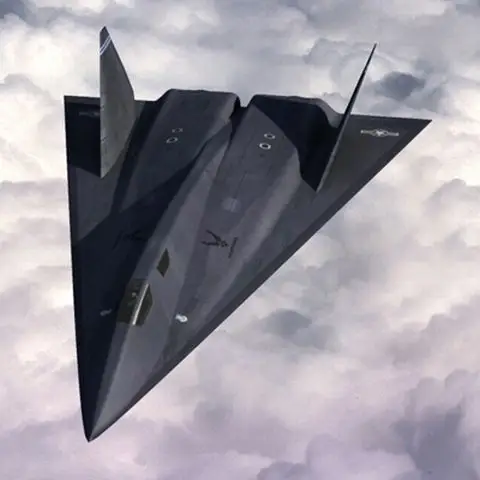 请问这种外形是三角的飞机飞行速度吗?