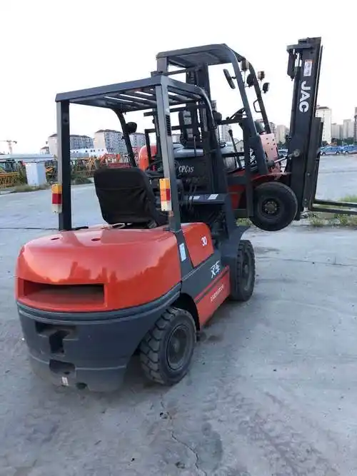 【贯通拍卖577】3吨台励福叉车一台 - 资产处置 - 阿里资产