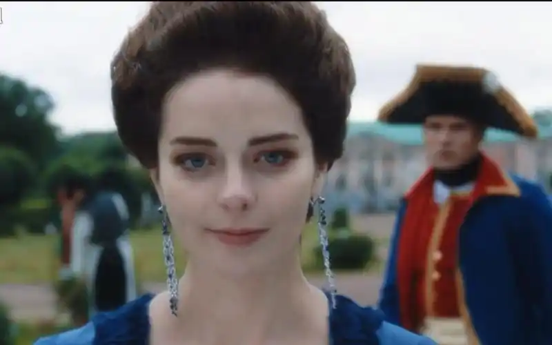 【叶卡捷琳娜大帝】叶皇波将金散步,叶卡这段镜头真的太漂亮了!