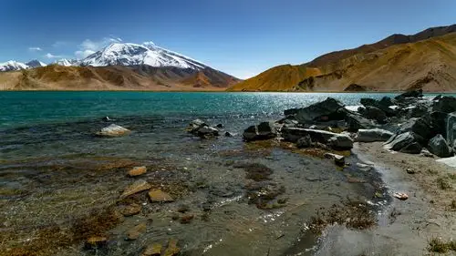 慕士塔格峰,海拔7546米.