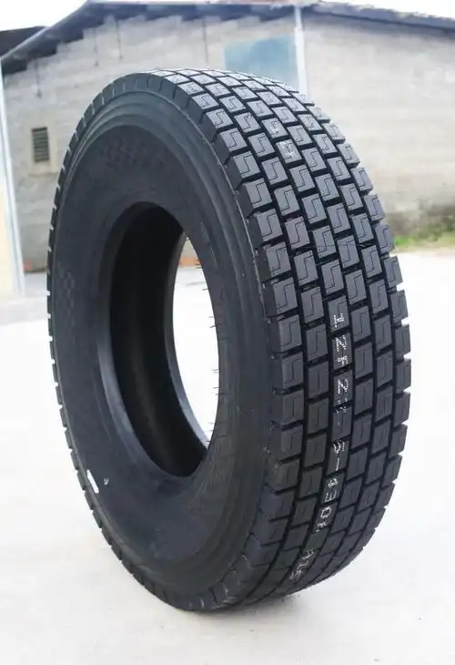 5真空胎1200r20钢丝轮胎大全 防爆百吨王矿山轮胎 12r22.