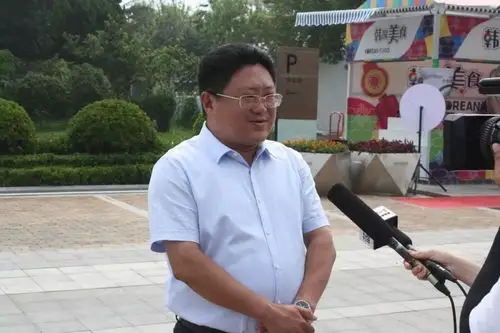 崂山区人民政府副区长,第28届青岛国际啤酒节指挥部总指挥郭振栋