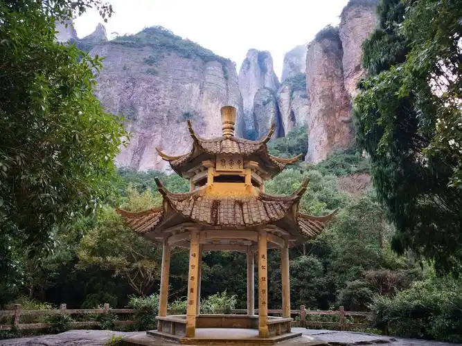 晚秋浙江纪行 ——雁荡山灵峰景区(2018.10.29)