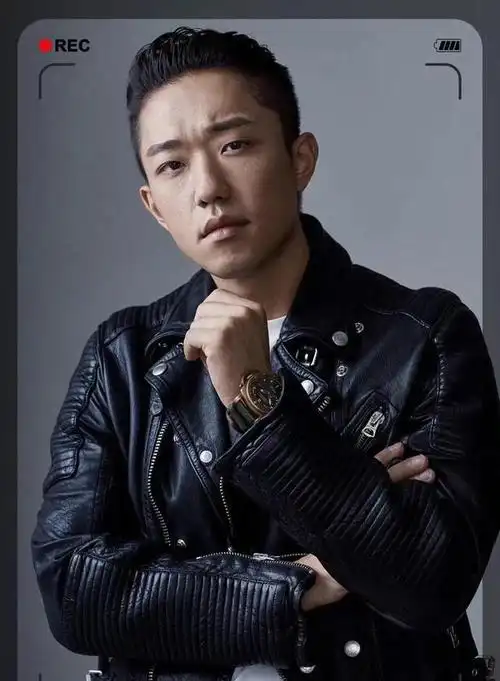 演员赵珈琪:牵线老妈彭玉与姑爹再婚,儿子成骄傲