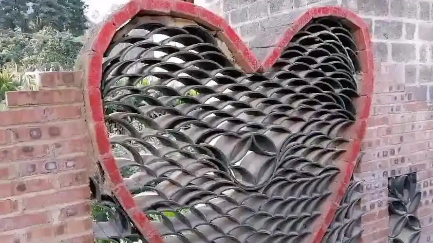 农村砖头瓦片艺术