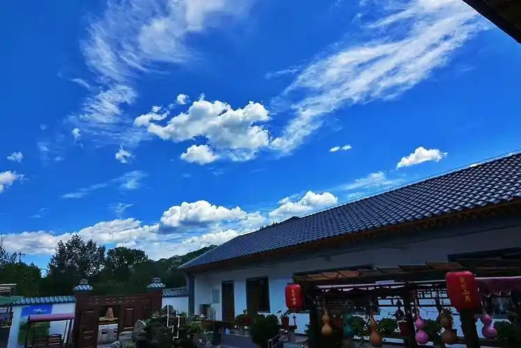 司马台长城望京山居给您一个凉爽的夏天